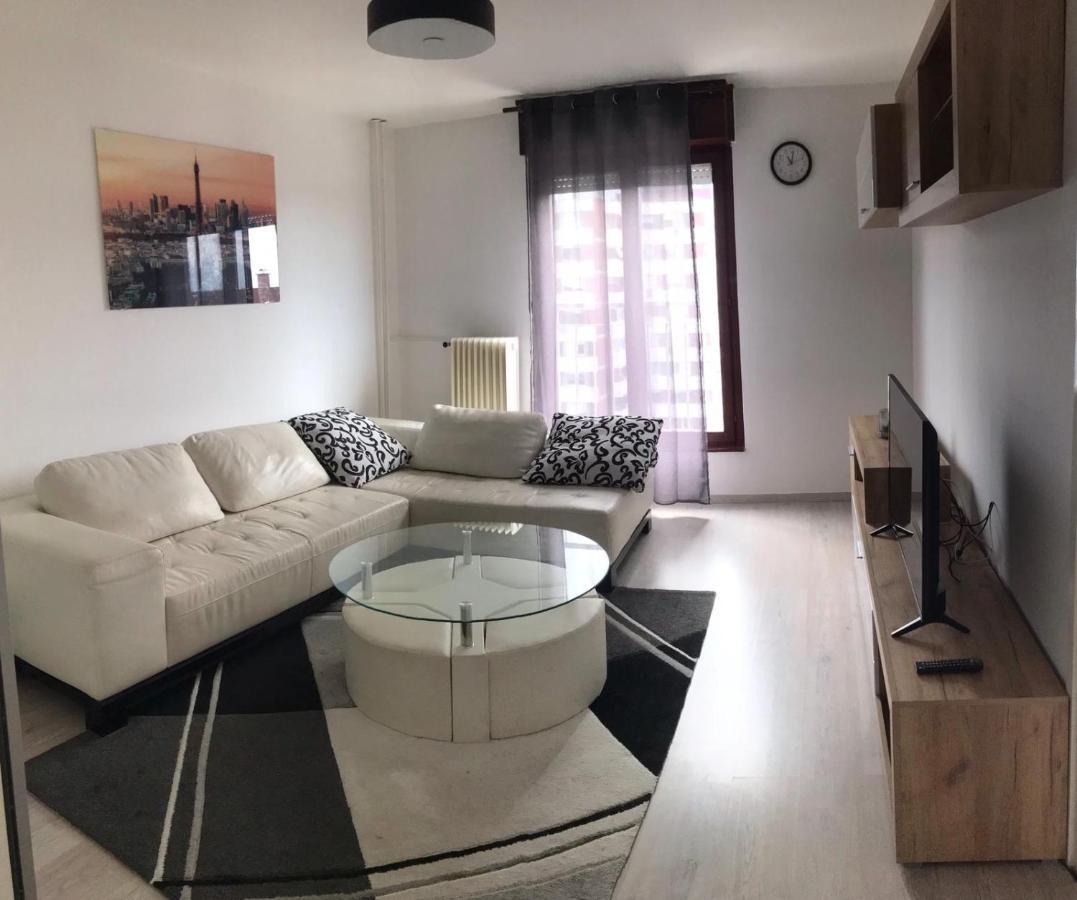 Apartment Vrbani Zagreb Extérieur photo